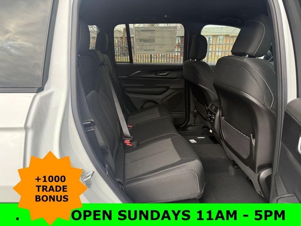 new 2025 Jeep Grand Cherokee car, priced at $36,477