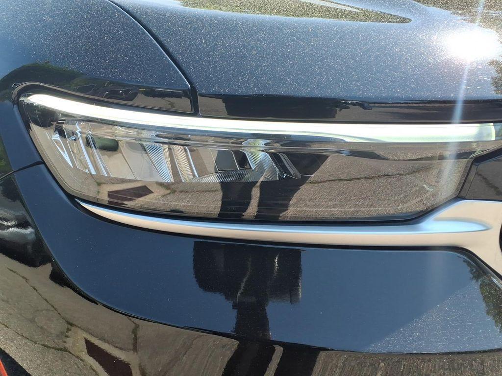 used 2022 Jeep Grand Cherokee car, priced at $39,593