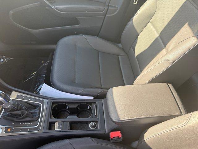 used 2015 Volkswagen e-Golf car, priced at $7,998