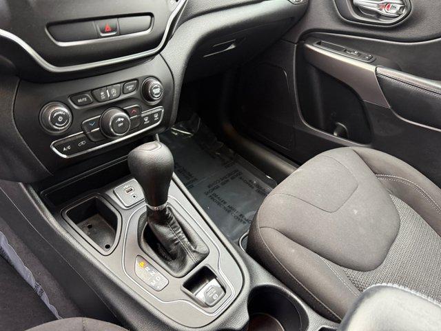 used 2019 Jeep Cherokee car, priced at $8,998