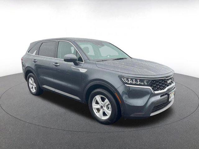 used 2023 Kia Sorento car, priced at $23,089