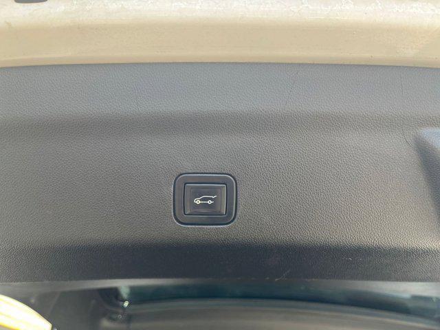used 2023 GMC Yukon car, priced at $61,698