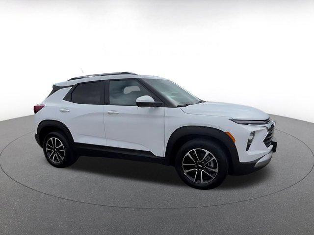 used 2025 Chevrolet TrailBlazer car, priced at $21,614