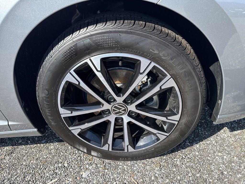 new 2025 Volkswagen Jetta car, priced at $25,621