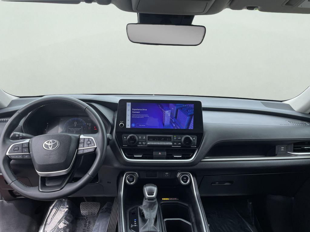 used 2025 Toyota Grand Highlander car, priced at $47,595
