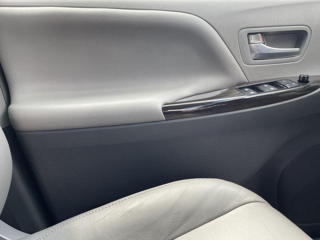 used 2015 Toyota Sienna car, priced at $16,595