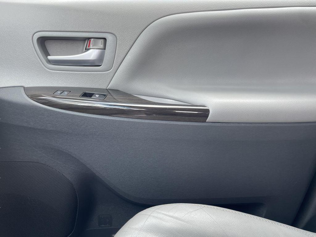 used 2015 Toyota Sienna car, priced at $16,595