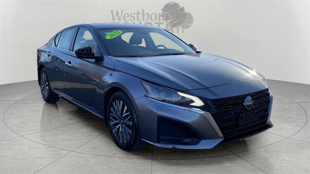 used 2023 Nissan Altima car, priced at $18,500