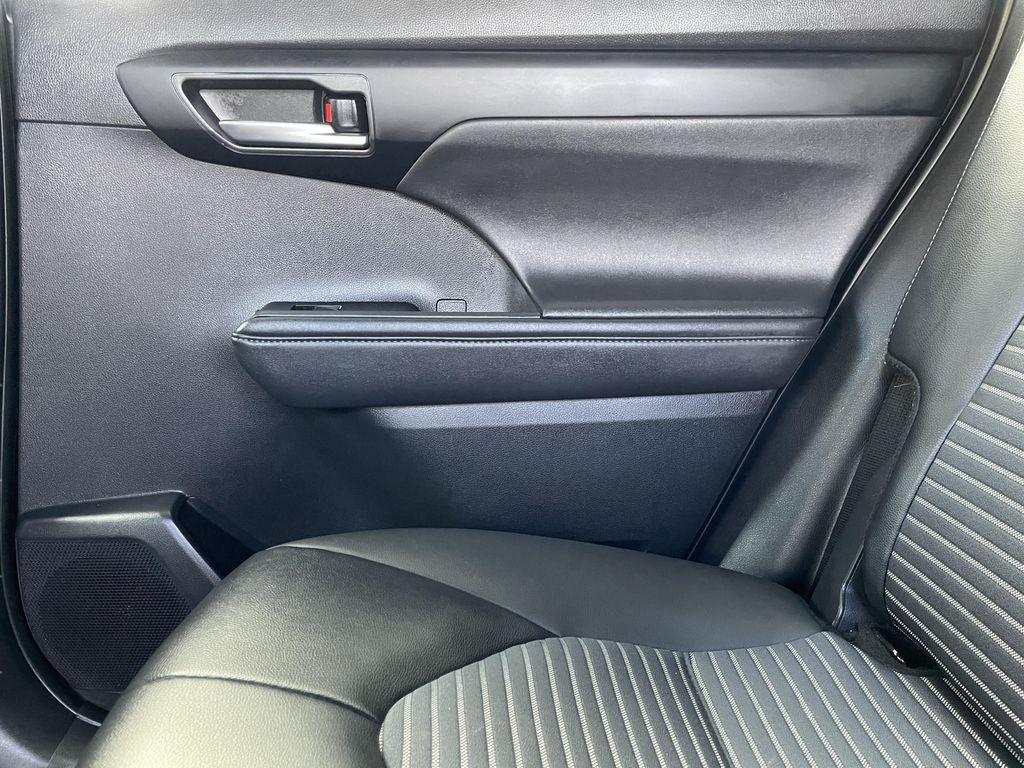 used 2025 Toyota Highlander car, priced at $46,595