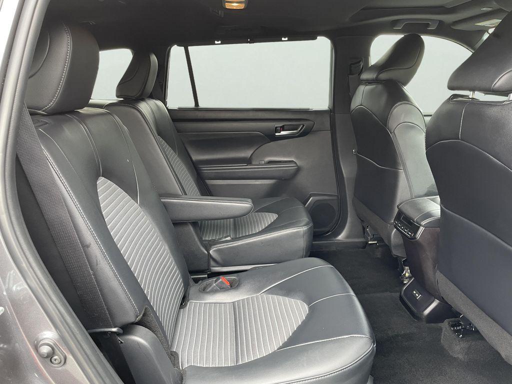 used 2025 Toyota Highlander car, priced at $47,295