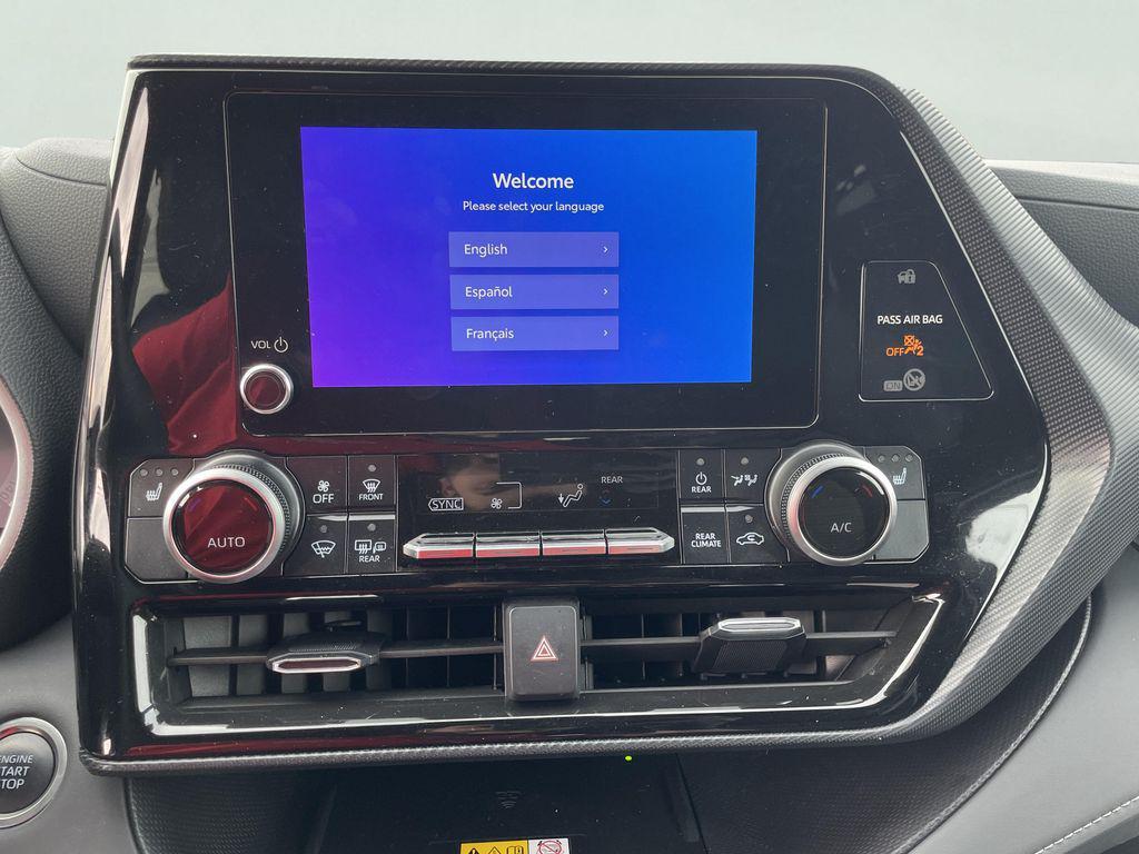 used 2025 Toyota Highlander car, priced at $46,390