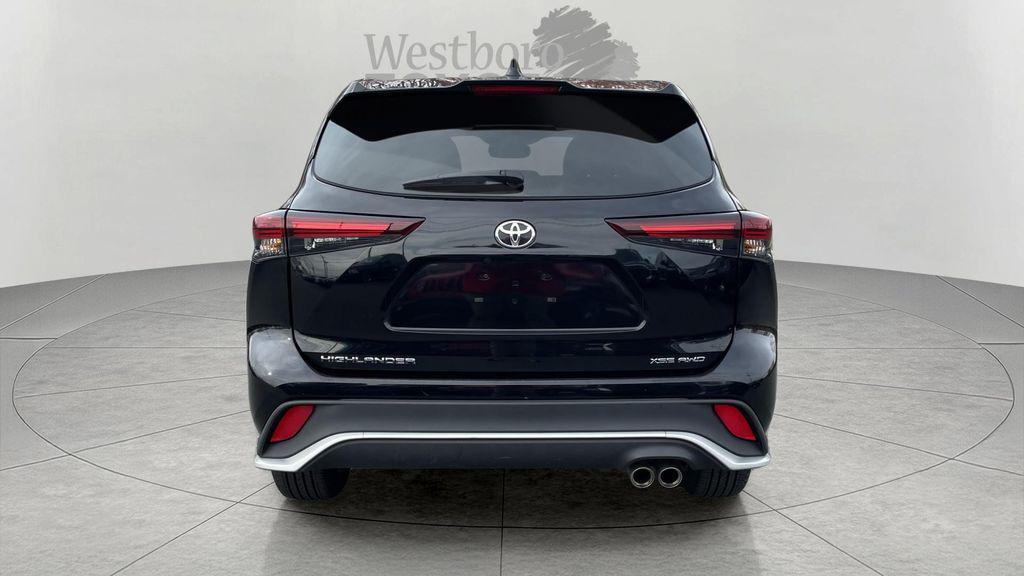 used 2025 Toyota Highlander car, priced at $46,390