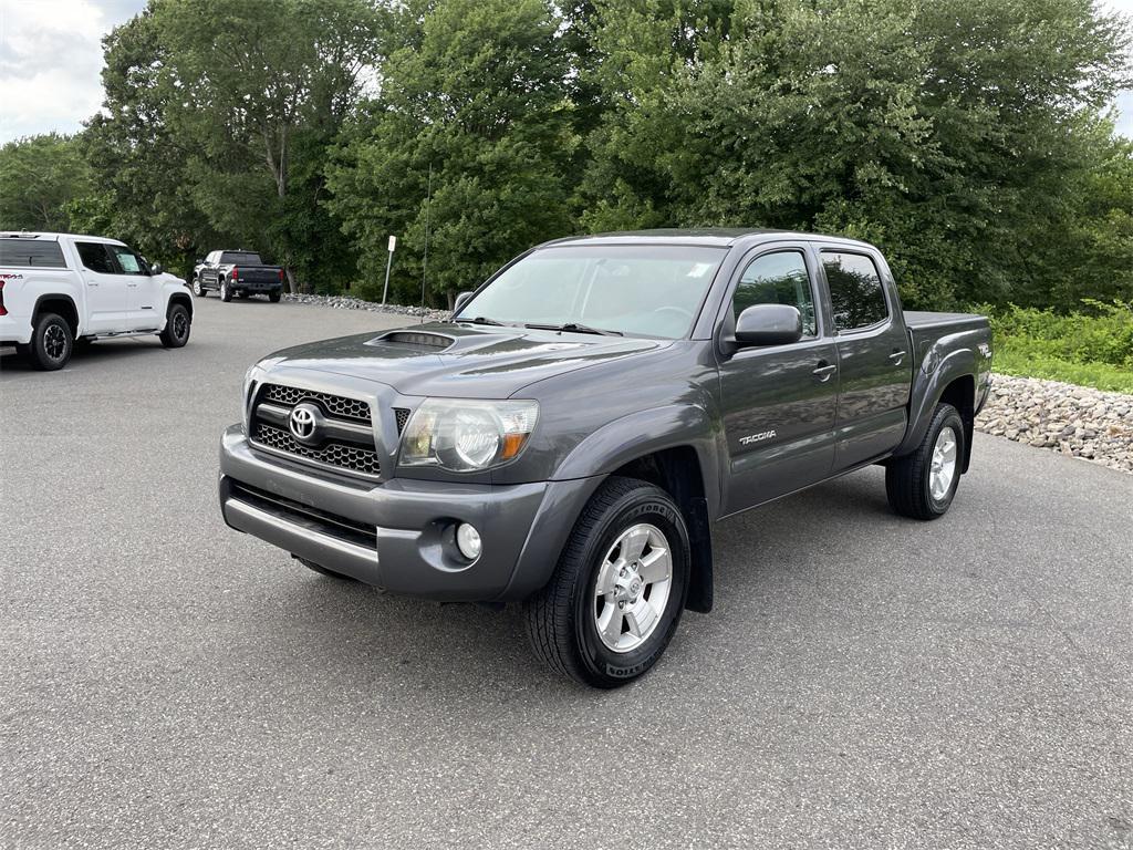 new 2011 Toyota Tacoma car