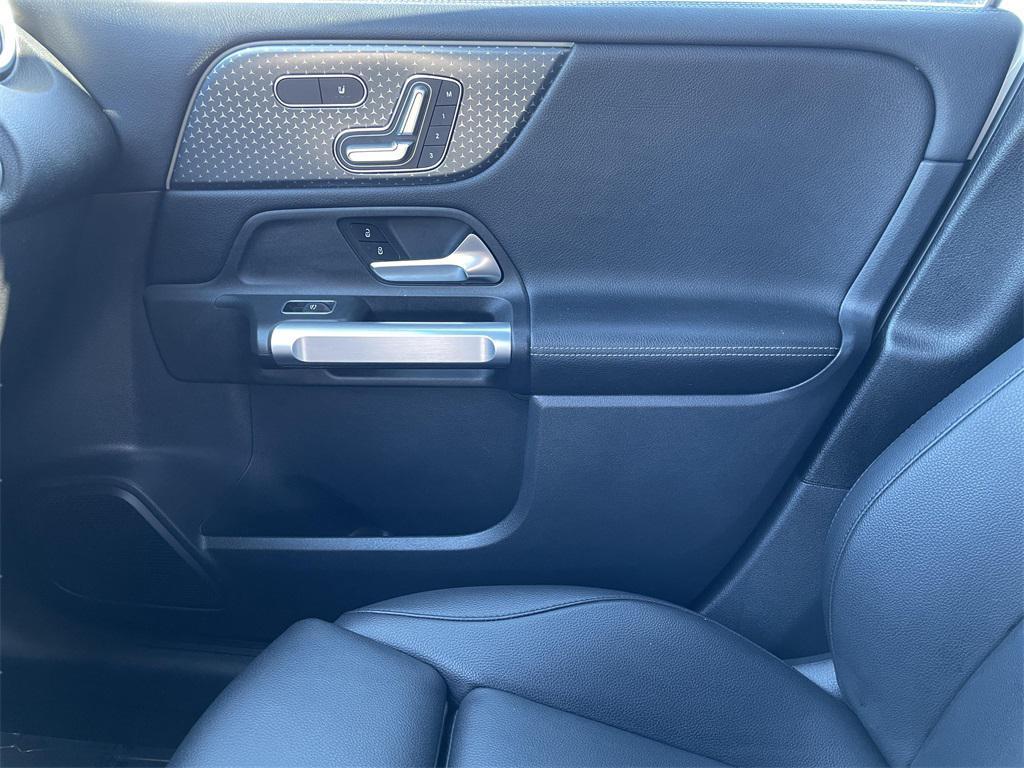 used 2024 Mercedes-Benz GLB 250 car, priced at $31,000