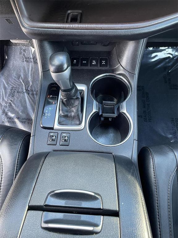 used 2018 Toyota Highlander car, priced at $14,000