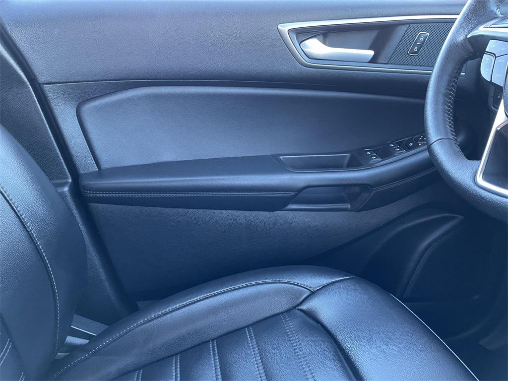 used 2024 Ford Edge car, priced at $21,000