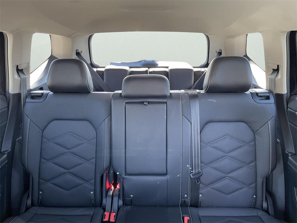 used 2025 Volkswagen Atlas car, priced at $32,000