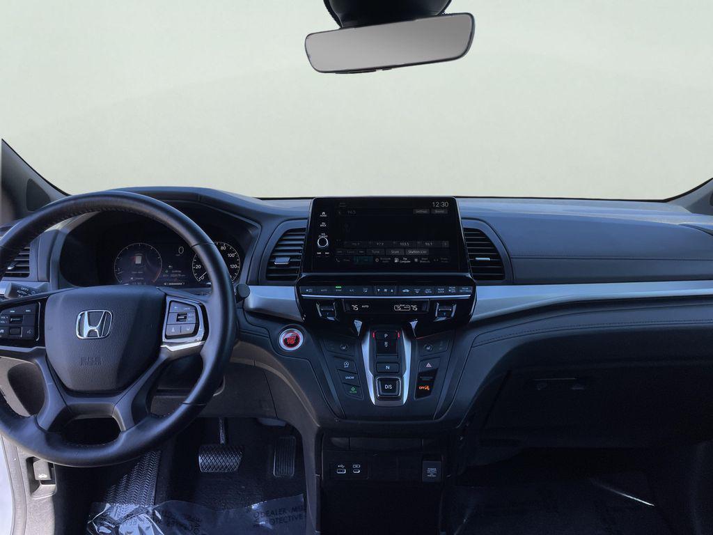used 2025 Honda Odyssey car, priced at $38,000