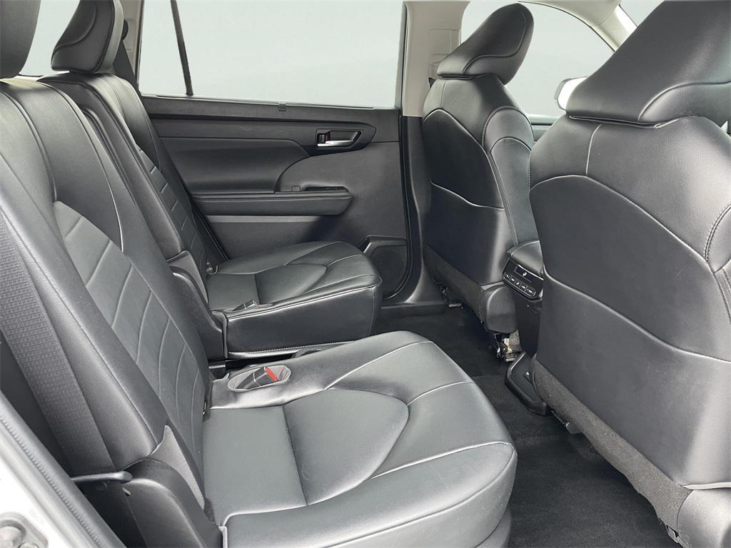 used 2022 Toyota Highlander car, priced at $29,000
