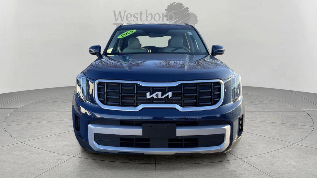 used 2025 Kia Telluride car, priced at $37,000