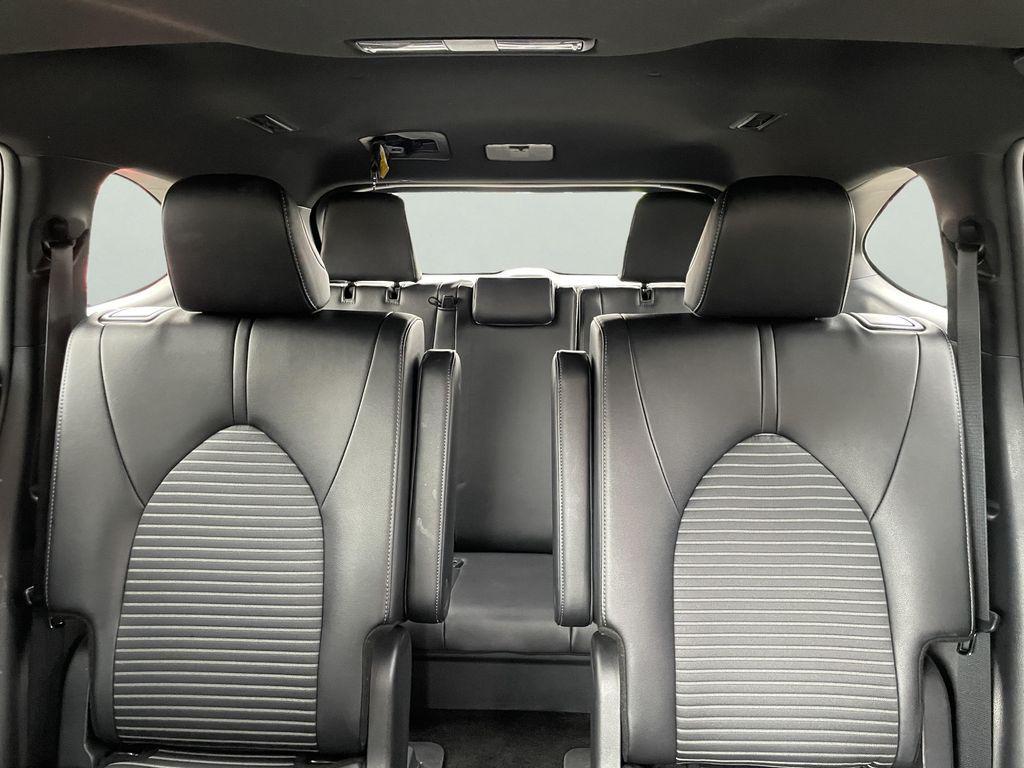 used 2025 Toyota Highlander car, priced at $45,390