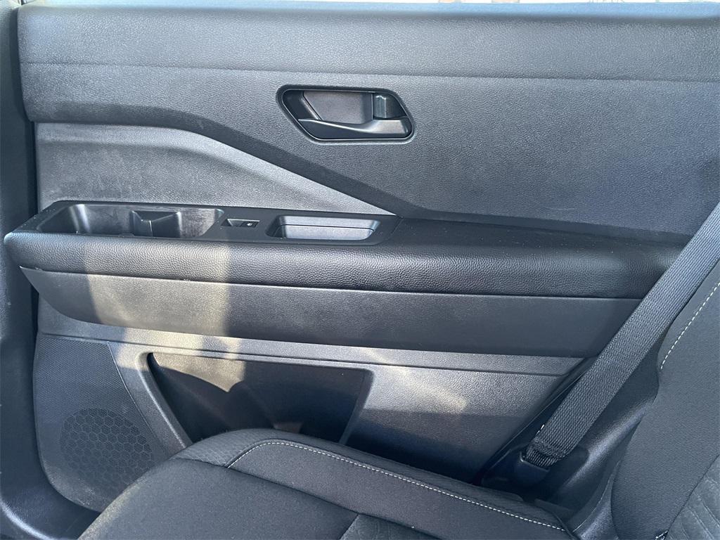 used 2025 Nissan Pathfinder car, priced at $28,000