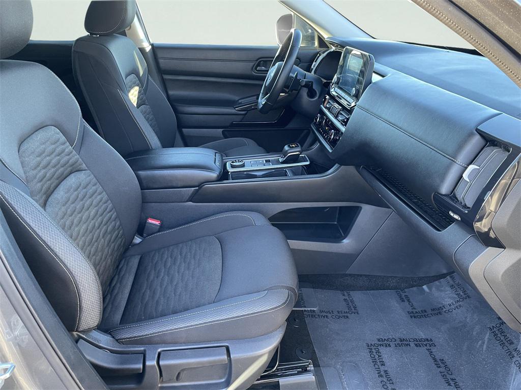 used 2025 Nissan Pathfinder car, priced at $28,000