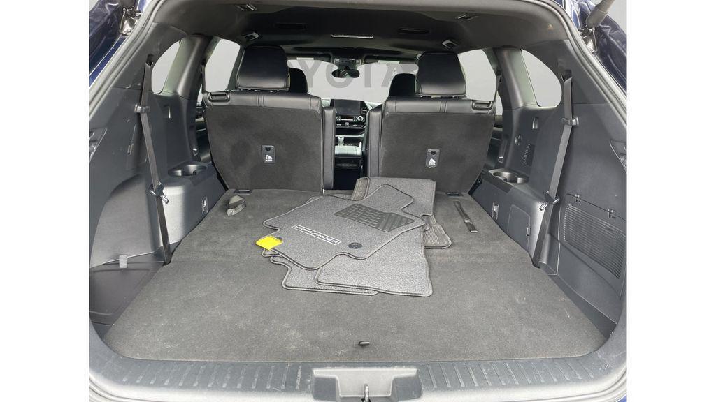 used 2025 Toyota Highlander car, priced at $46,390