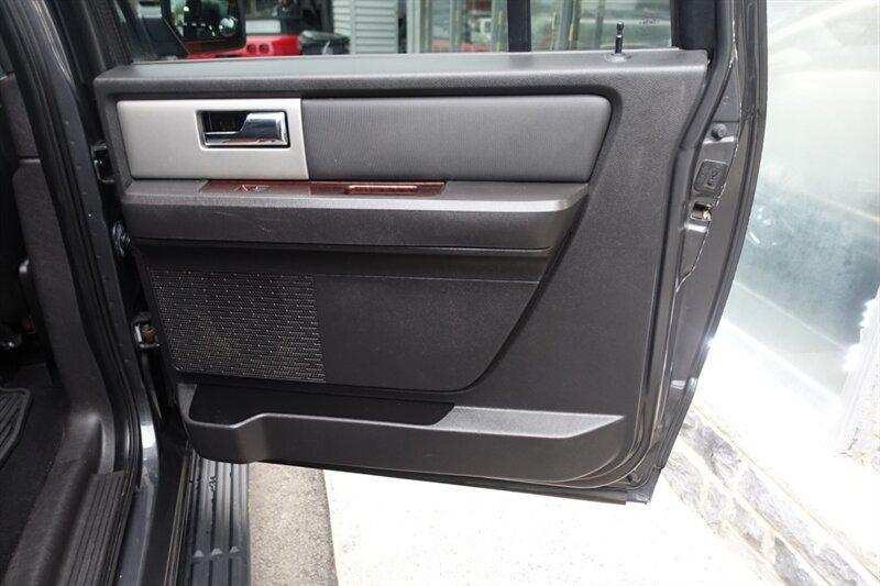 used 2007 Ford Expedition EL car, priced at $6,998