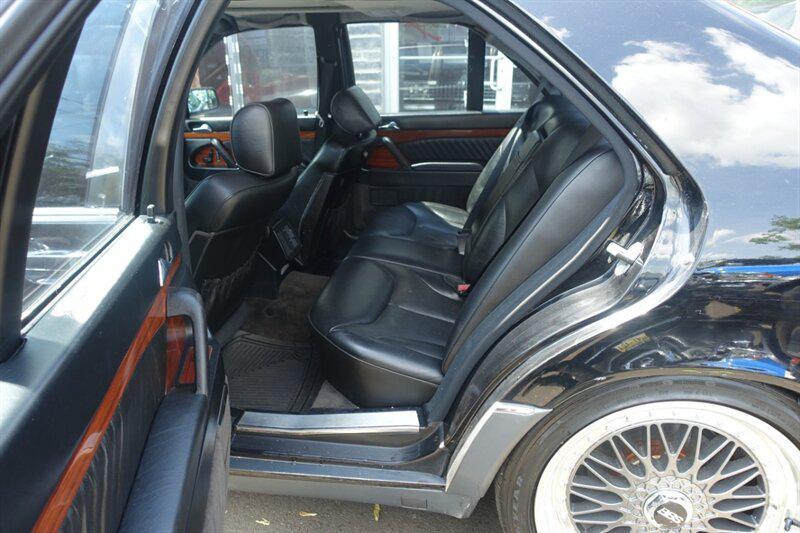used 1994 Mercedes-Benz S-Class car, priced at $6,488