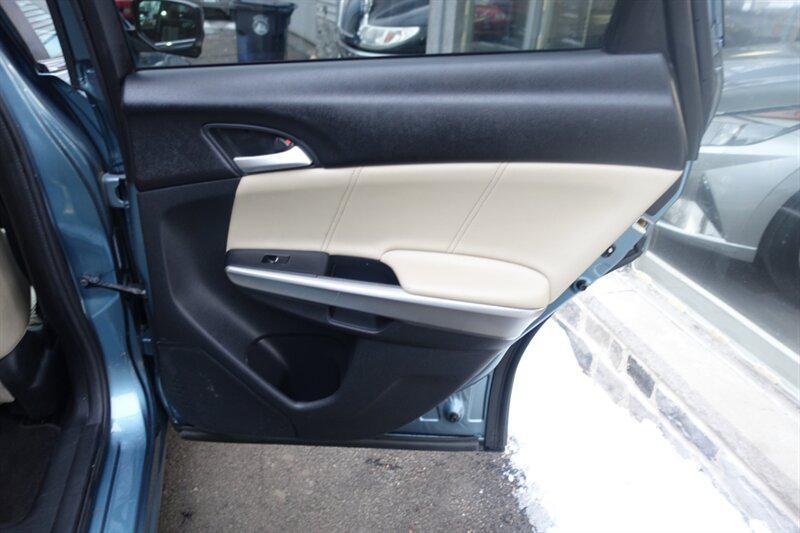 used 2014 Honda Crosstour car, priced at $8,998