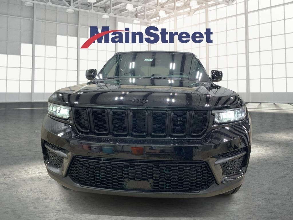 new 2025 Jeep Grand Cherokee car, priced at $39,934