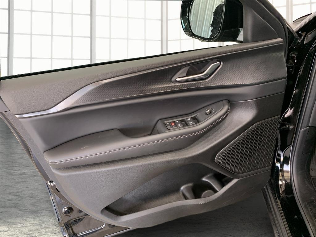 new 2025 Jeep Grand Cherokee L car, priced at $42,519