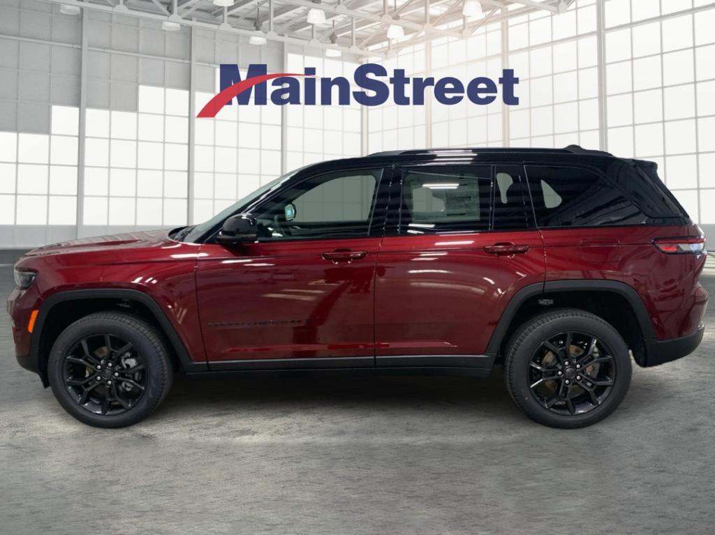 new 2025 Jeep Grand Cherokee car, priced at $43,250