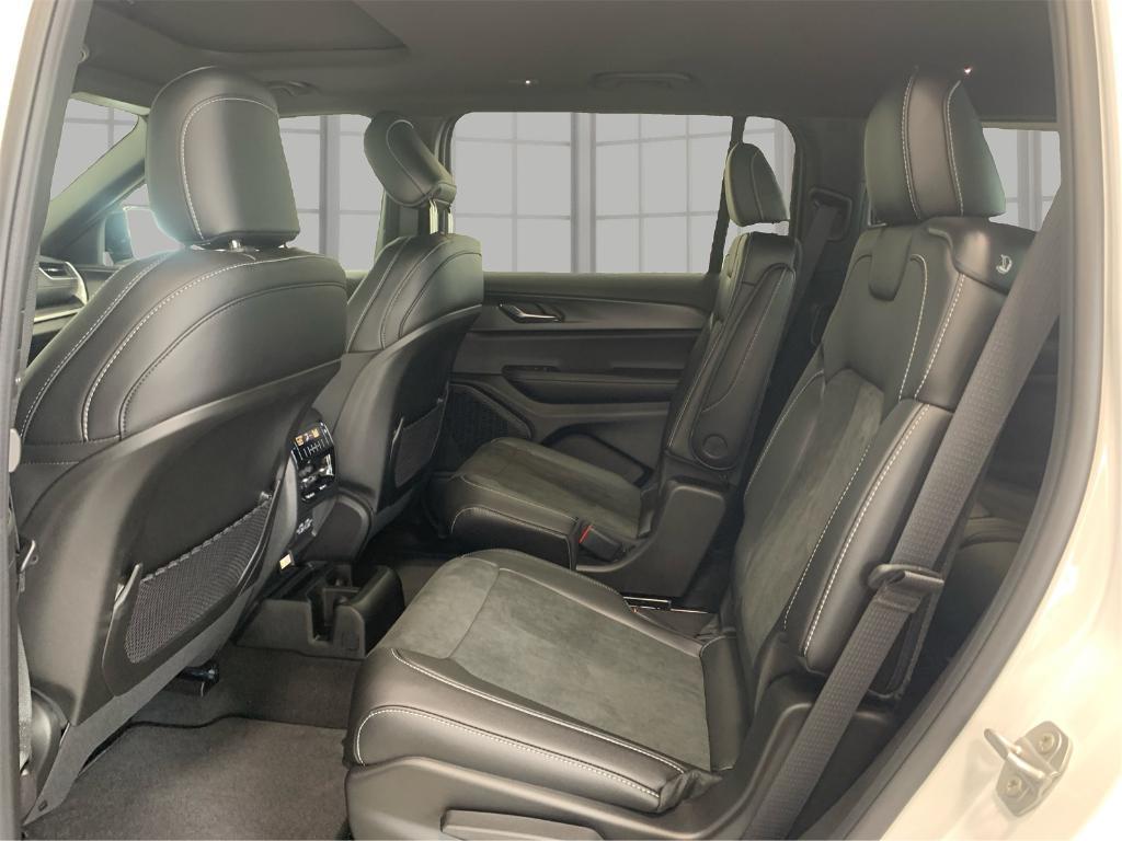 new 2025 Jeep Grand Cherokee L car, priced at $41,983