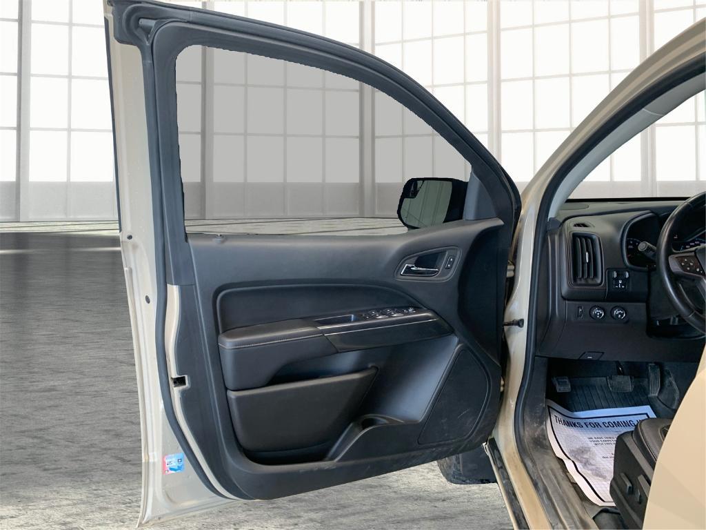 used 2022 GMC Canyon car, priced at $30,500