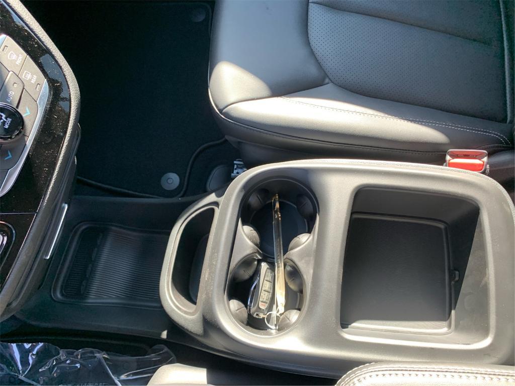 new 2026 Chrysler Pacifica car, priced at $42,842