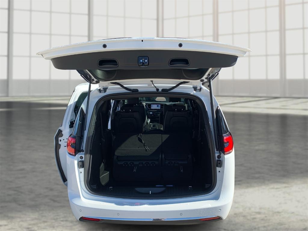 new 2026 Chrysler Pacifica car, priced at $42,842