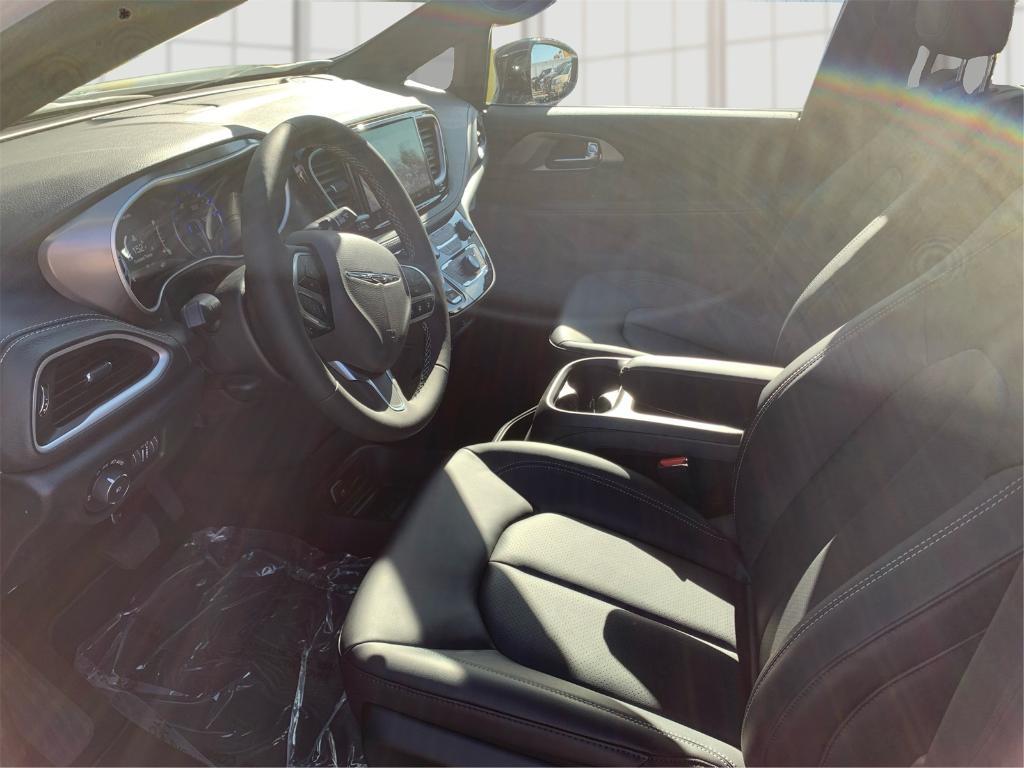 new 2026 Chrysler Pacifica car, priced at $42,842