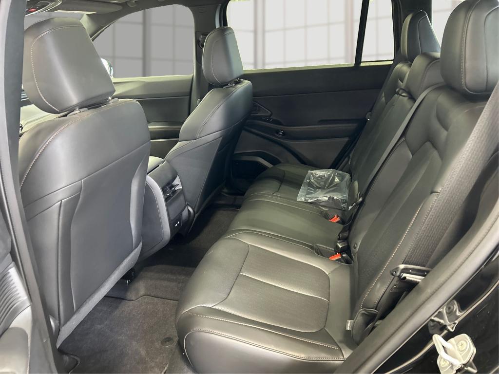 new 2026 Jeep Cherokee car, priced at $42,636