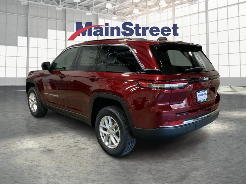 new 2025 Jeep Grand Cherokee car, priced at $34,988
