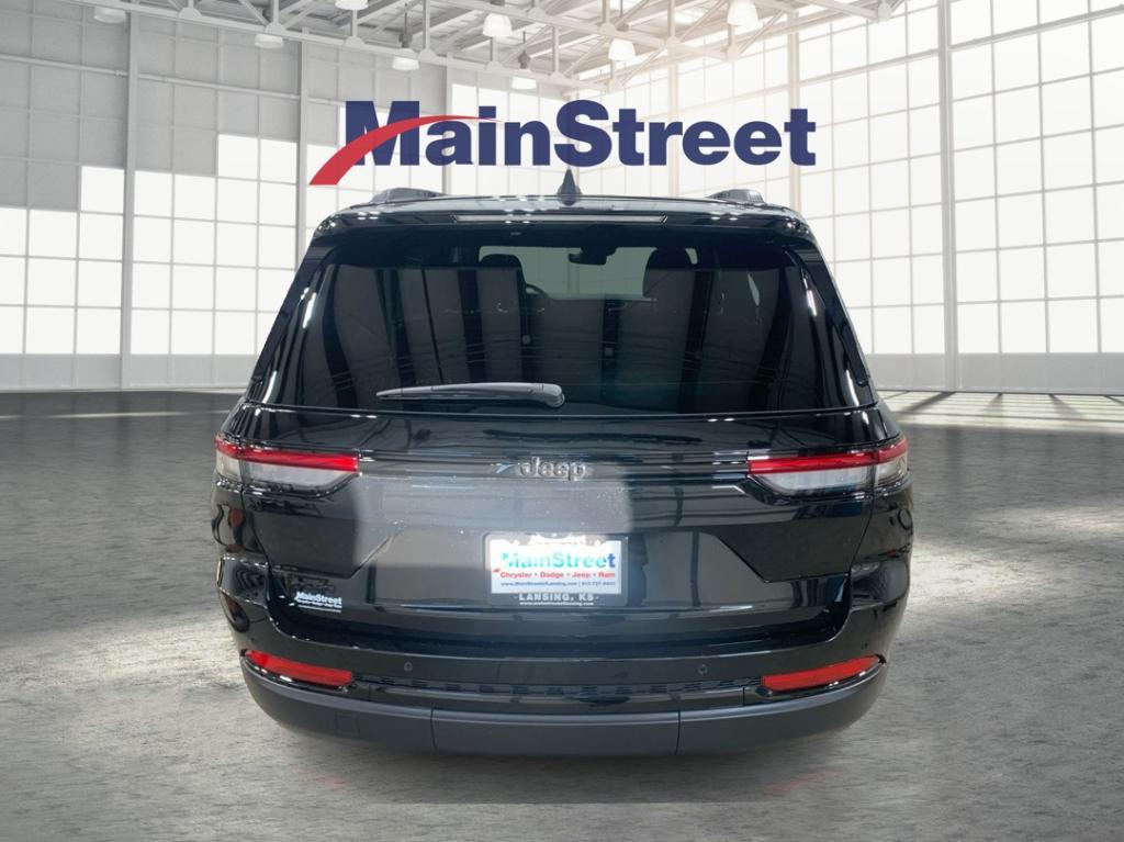 new 2025 Jeep Grand Cherokee car, priced at $40,934