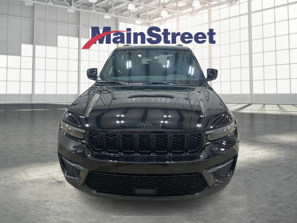 new 2025 Jeep Grand Cherokee car, priced at $40,934