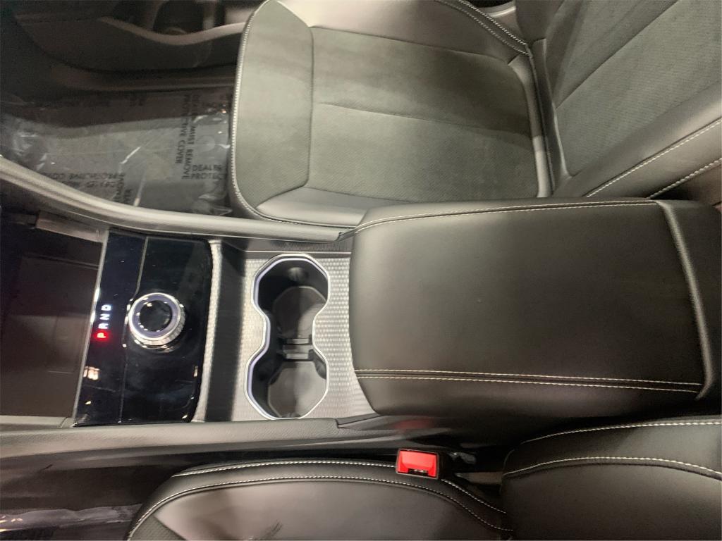 new 2025 Jeep Grand Cherokee car, priced at $40,934