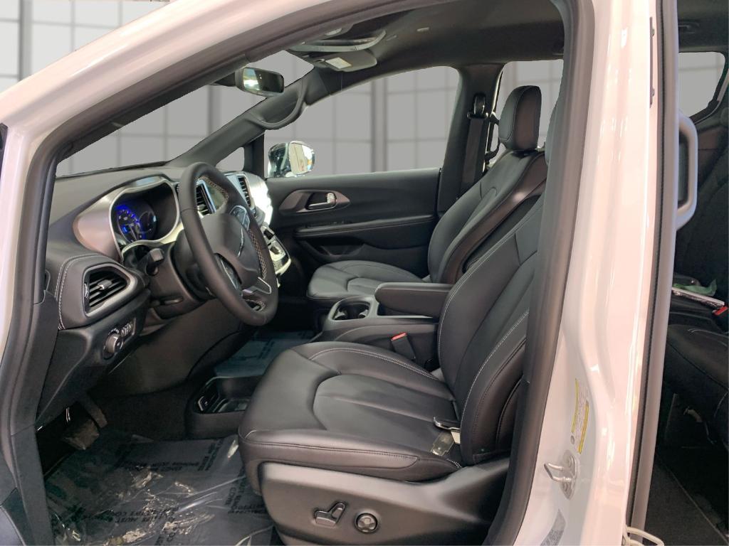 new 2026 Chrysler Pacifica car, priced at $44,717
