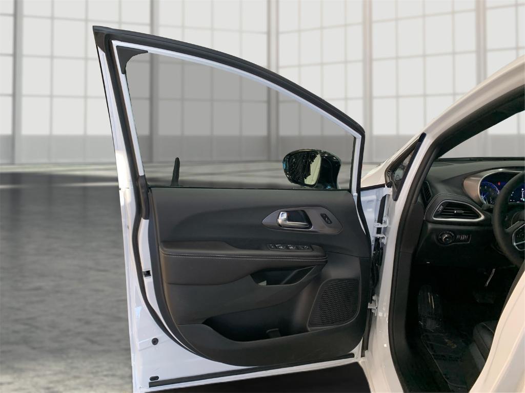 new 2026 Chrysler Pacifica car, priced at $45,717