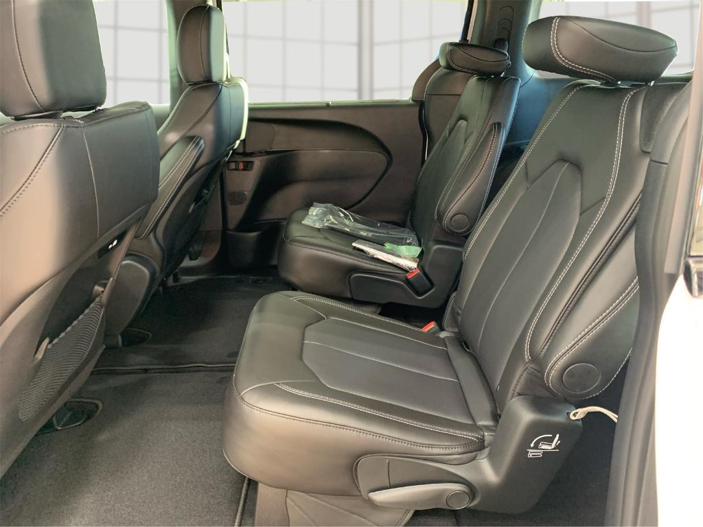 new 2026 Chrysler Pacifica car, priced at $45,717