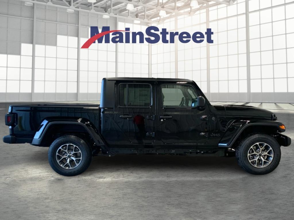 new 2026 Jeep Gladiator car, priced at $46,853