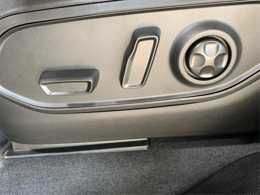 new 2025 Jeep Grand Cherokee L car, priced at $42,644