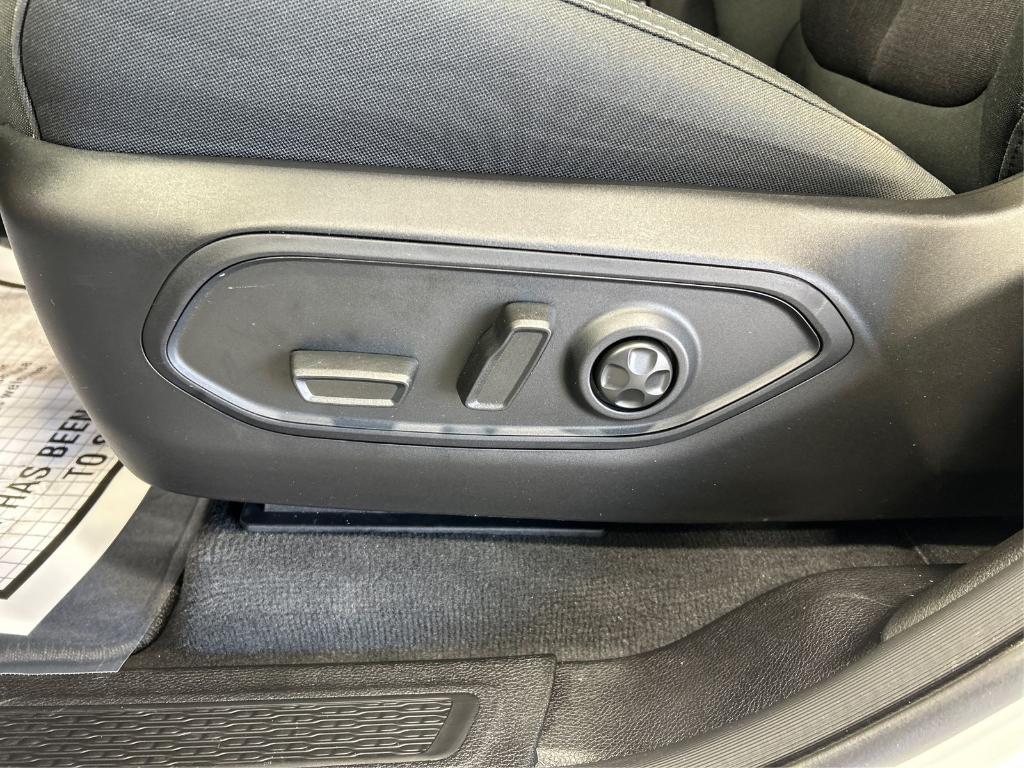 new 2026 Jeep Grand Cherokee car, priced at $39,717